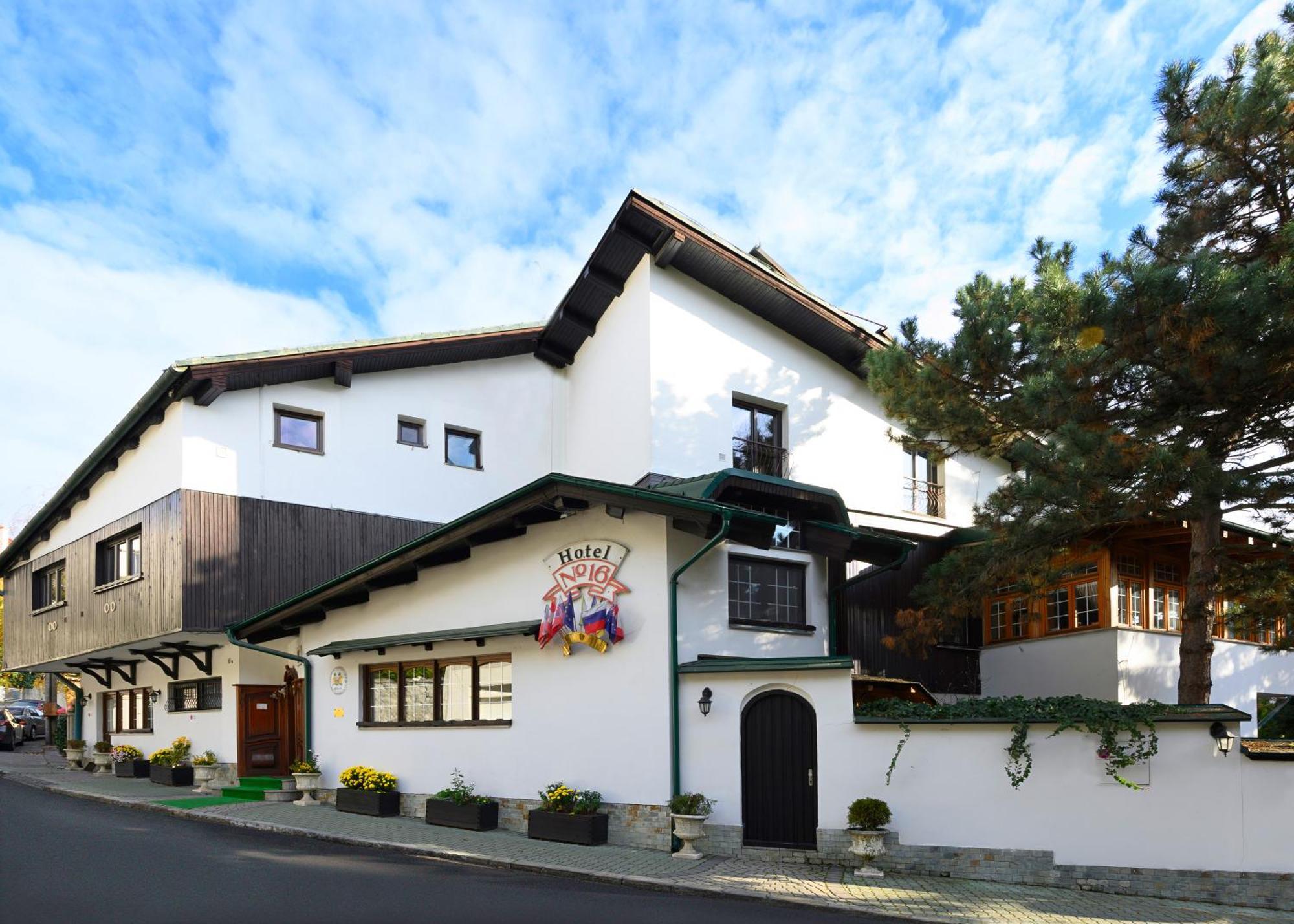 Hotel No.16 Pressburg Exterior foto